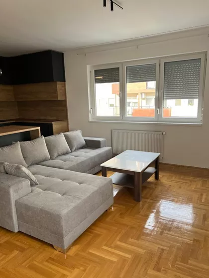 Teslino Naselje | 4zida.rs