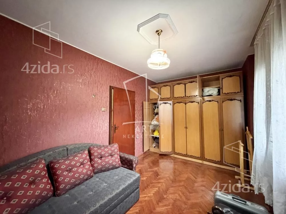 4-etažna kuća | 4zida
