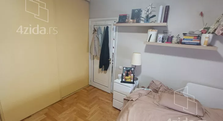 4-etažna kuća | 4zida