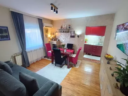 Petefijeva | 4zida.rs