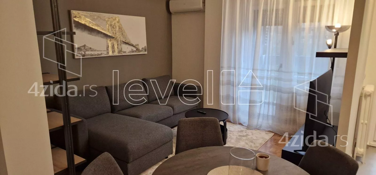 Dvoiposoban stan | 4zida