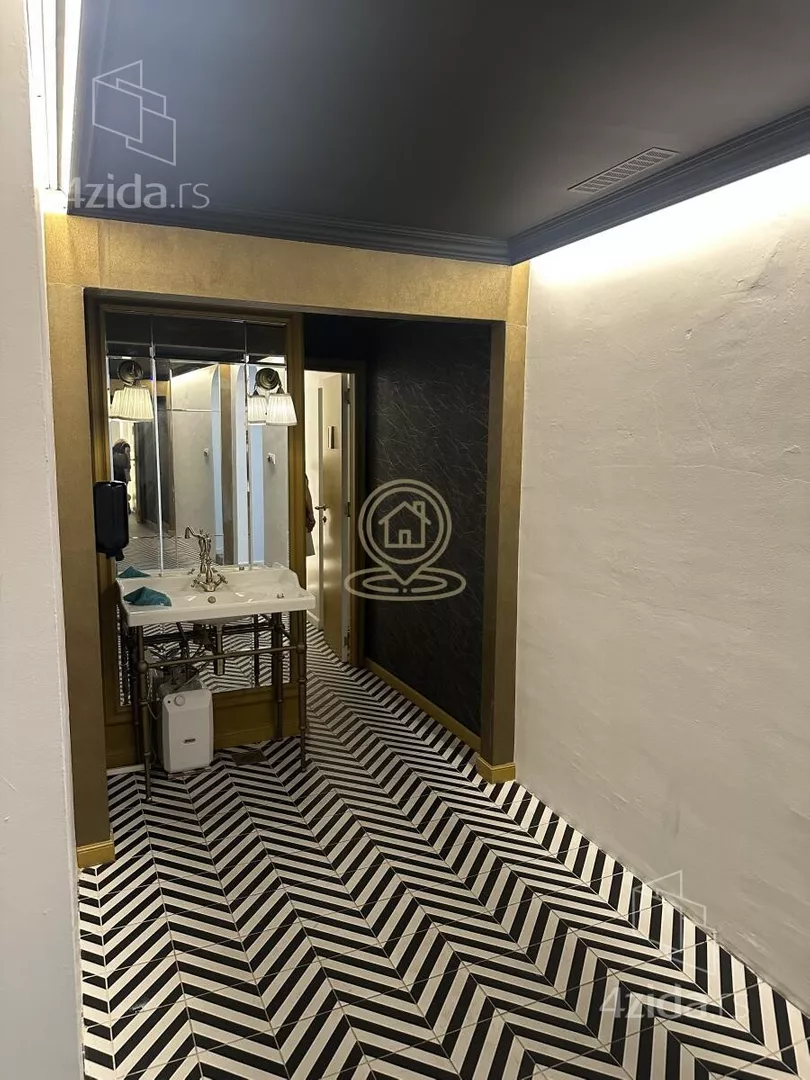 Lokal | 4zida