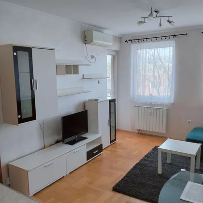 Žarka Zrenjanina 12 | 4zida.rs