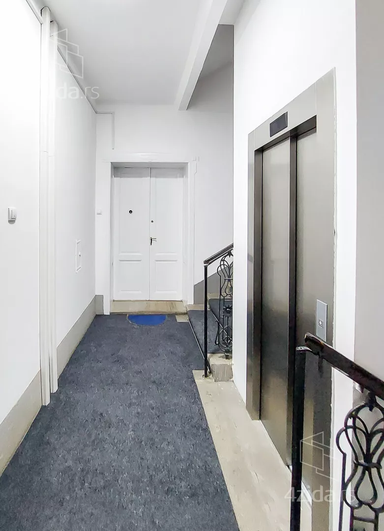 Četvoroiposoban stan | 4zida