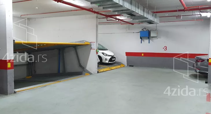 Parking | 4zida