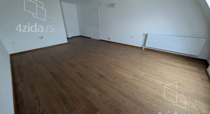 Šestosoban stan | 4zida