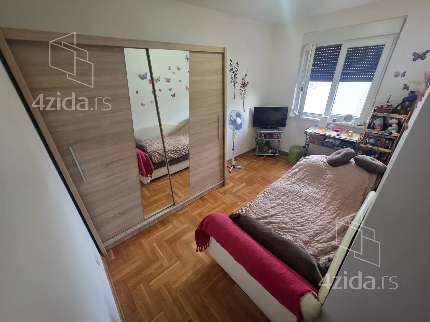Troiposoban stan | 4zida
