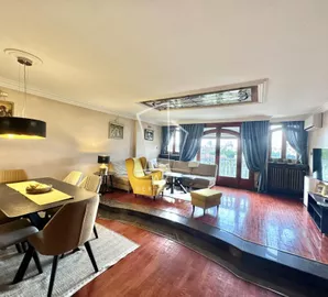 Blok 44 TC Piramida, Novi Beograd, Beograd, 6.0 stan | 4zida.rs