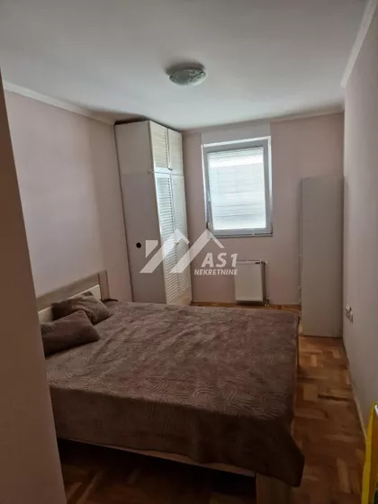 Vuka Karadžića | 4zida.rs