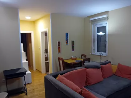 Romanijska 20 | 4zida.rs