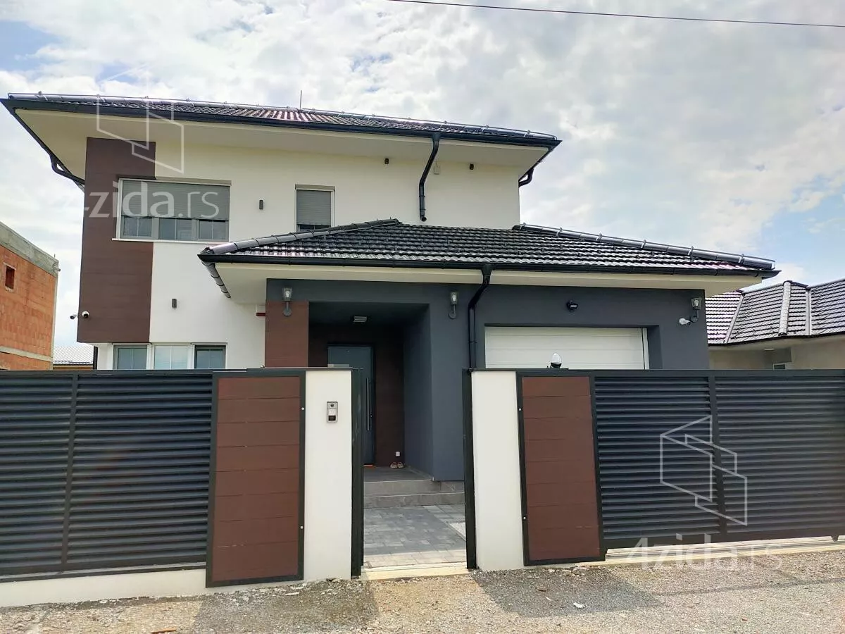 Kuća | 4zida