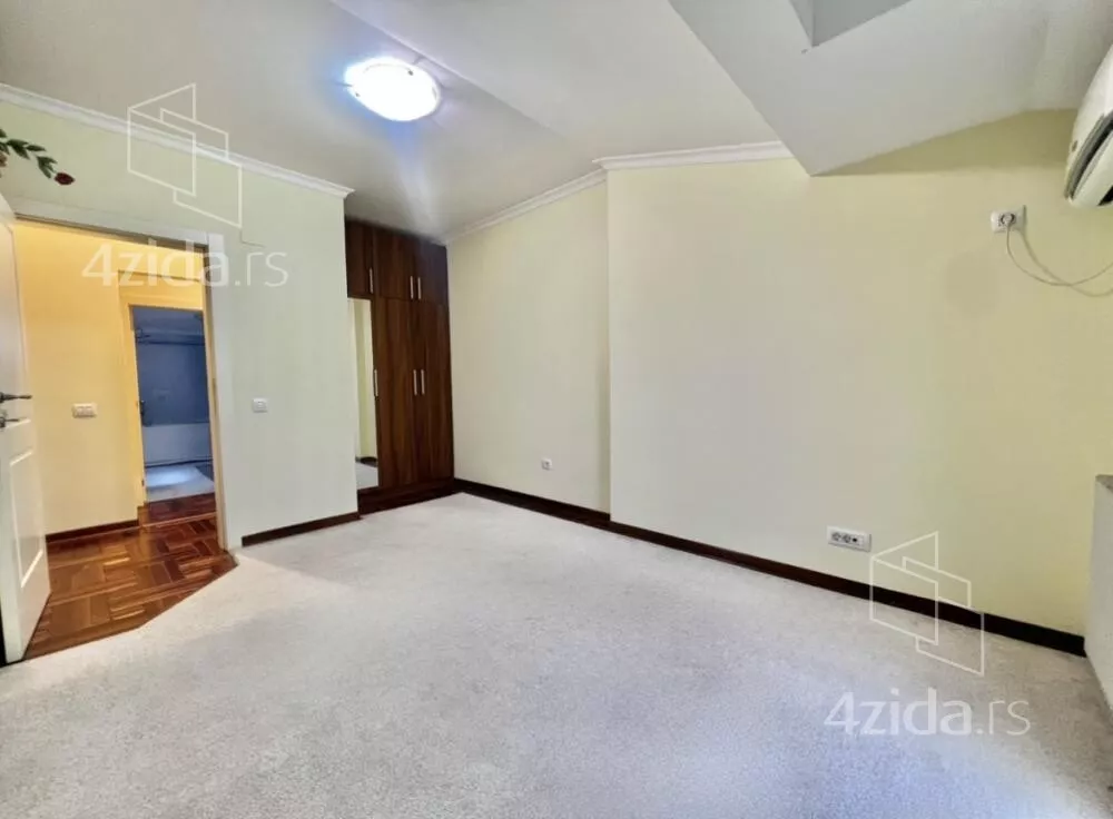 4-etažna kuća | 4zida