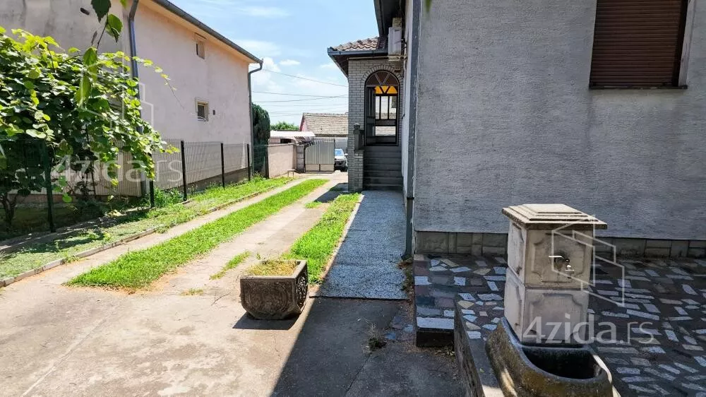 Kuća | 4zida