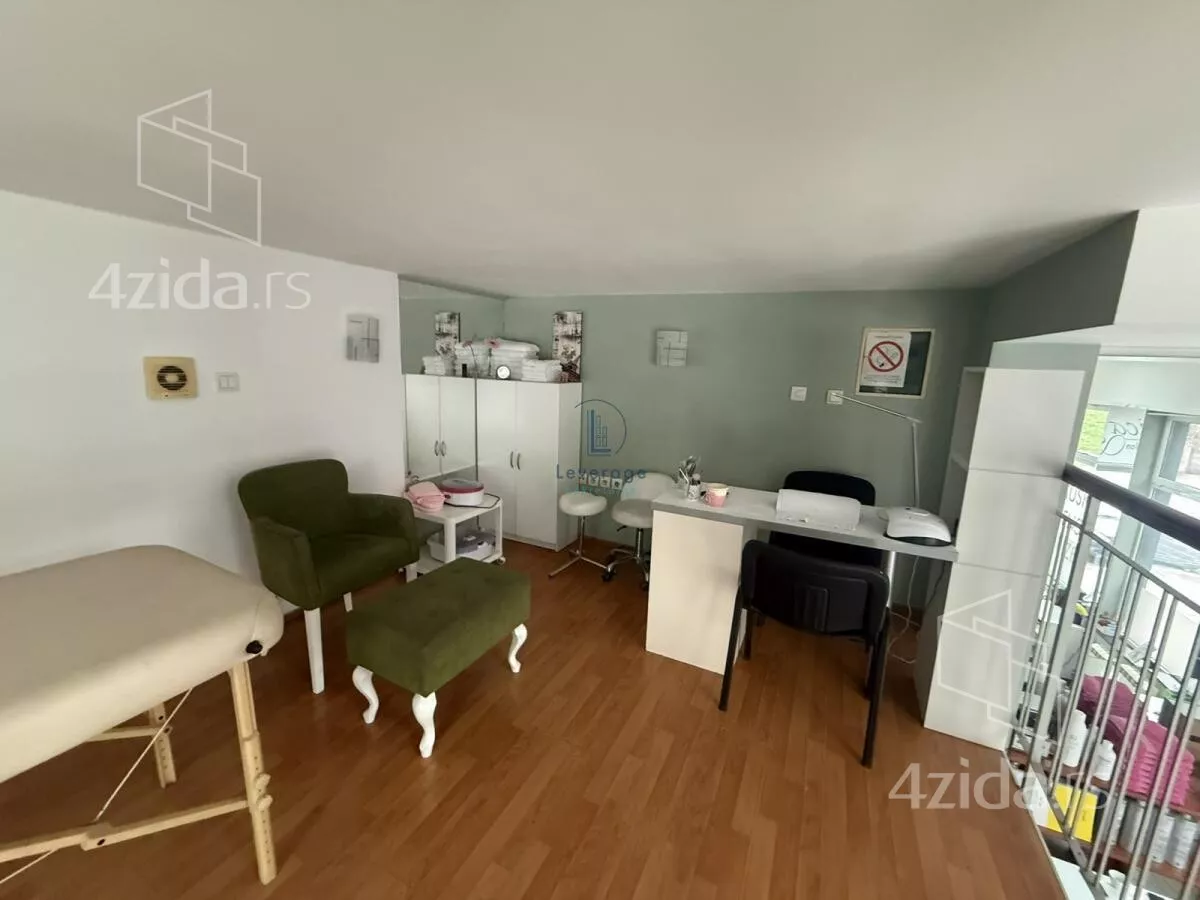 Poslovni prostor | 4zida