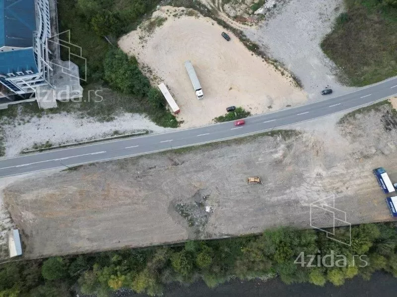 Plac | 4zida