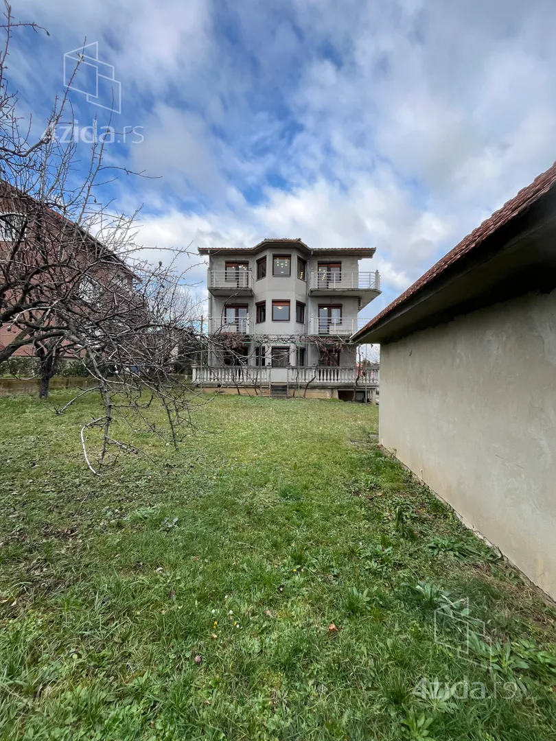 3-etažna kuća | 4zida