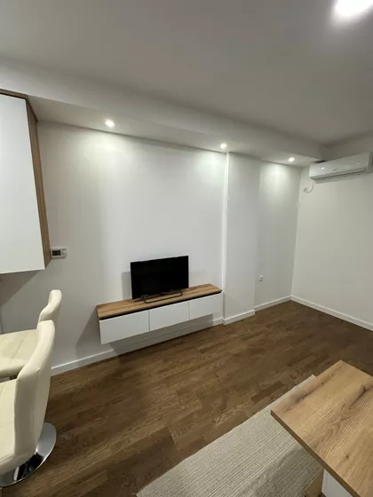 Milovana Gušića 101 | 4zida.rs