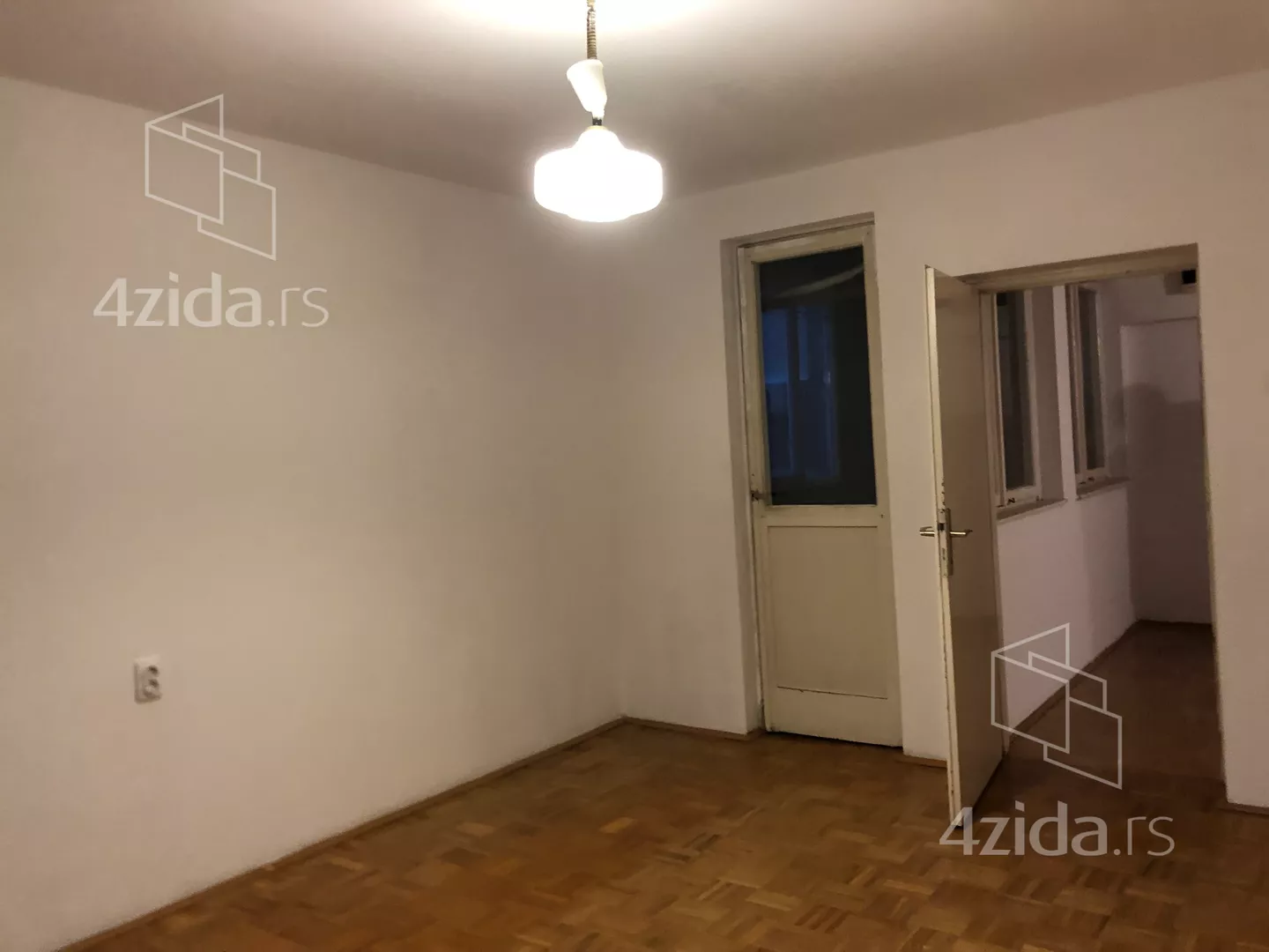Četvoroiposoban stan | 4zida