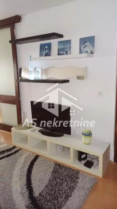 Crveni Krst Vračar | 4zida.rs