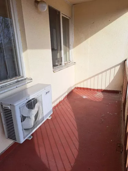 Karla Soprona | 4zida.rs