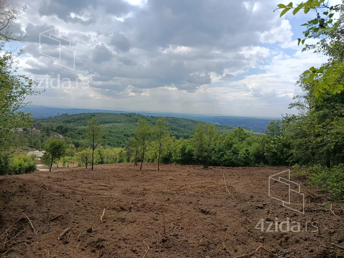 Građevinsko zemljište | 4zida