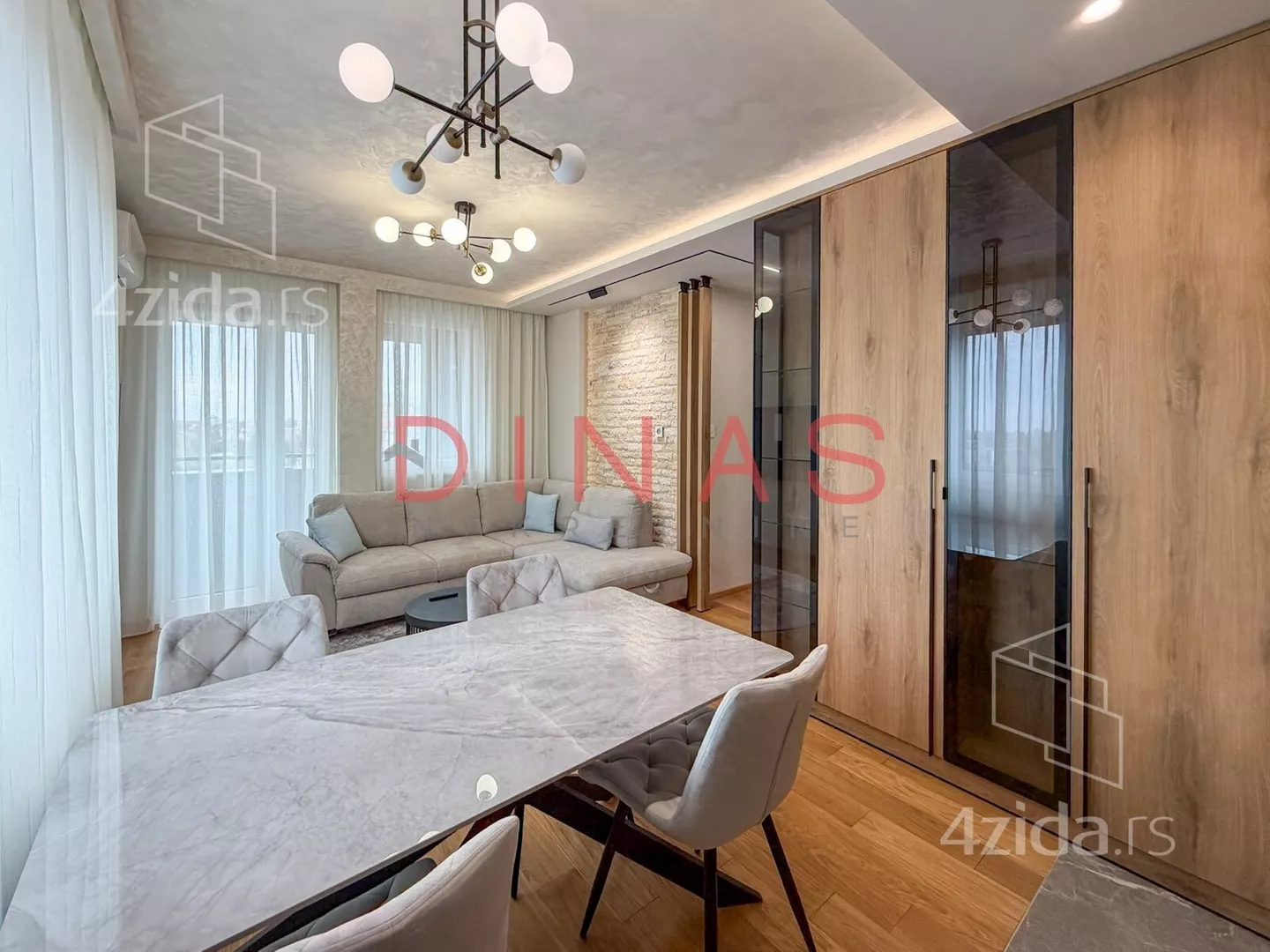 Dvoiposoban stan | 4zida