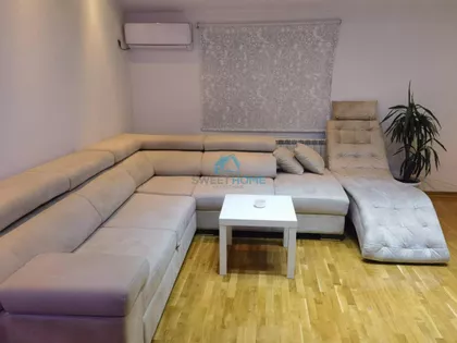 Vitezova Karađorđeve Zvezde | 4zida.rs