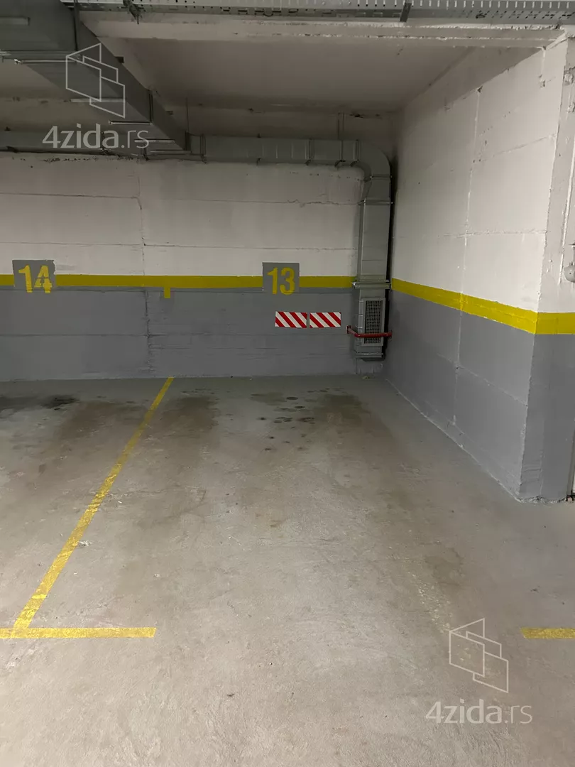 Parking | 4zida