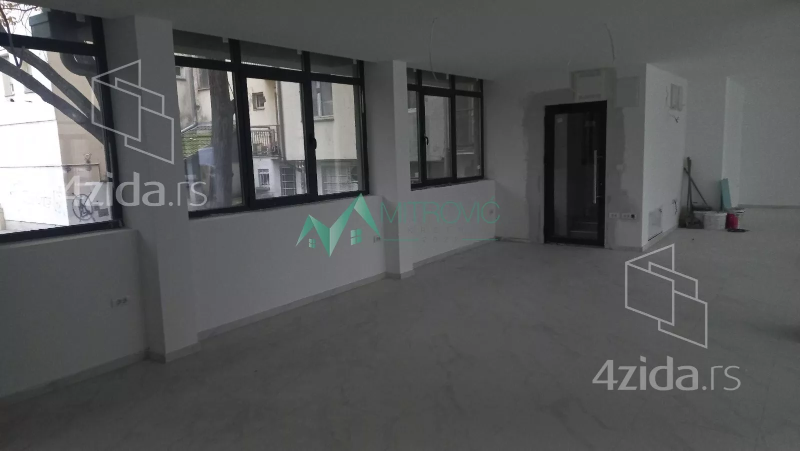 Poslovni prostor | 4zida