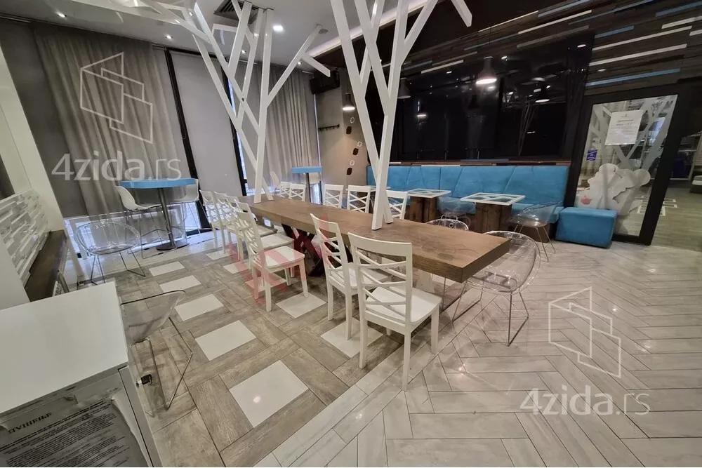 Poslovni prostor | 4zida