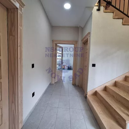 Sremska Kamenica | 4zida.rs
