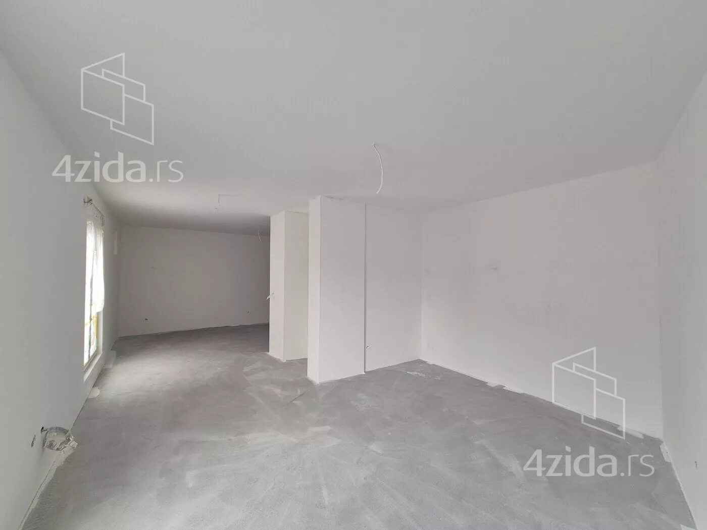 Četvoroiposoban stan | 4zida