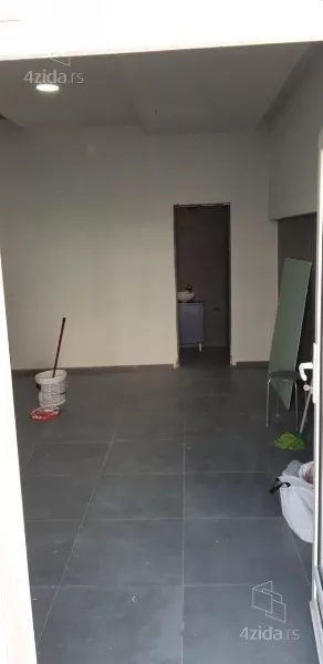 Lokal | 4zida