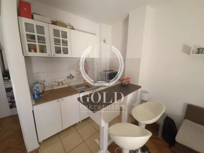 Hadži Ruvimova | 4zida.rs