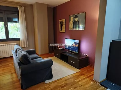 Crveni Krst Vračar | 4zida.rs