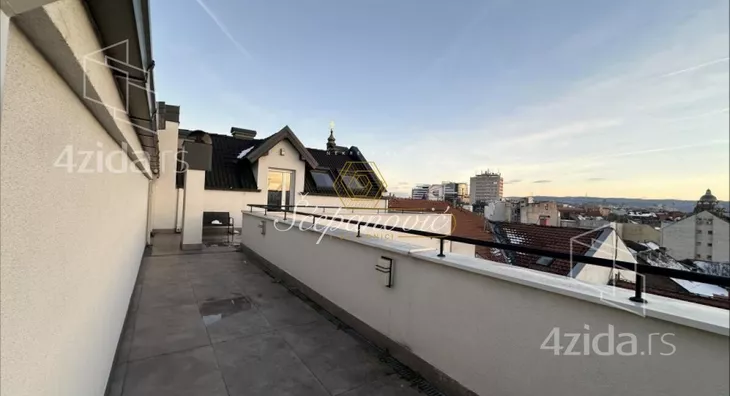 Petosoban stan | 4zida