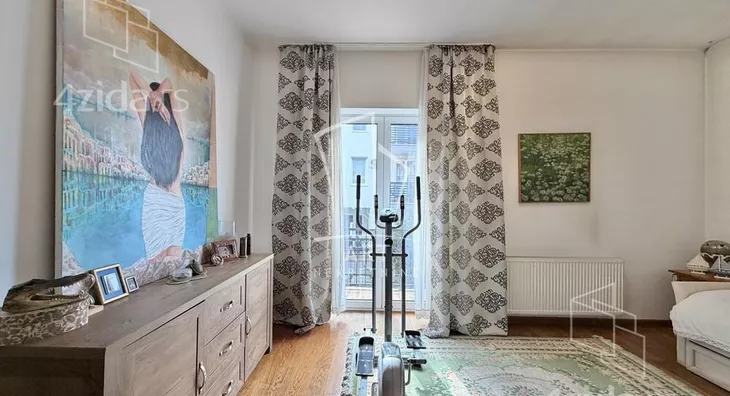 4-etažna kuća | 4zida