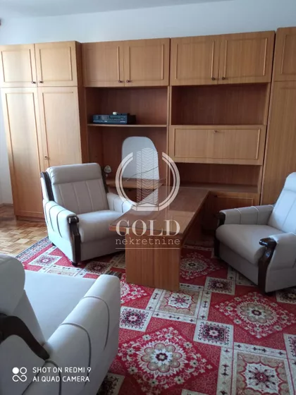 Molnar Đule | 4zida.rs