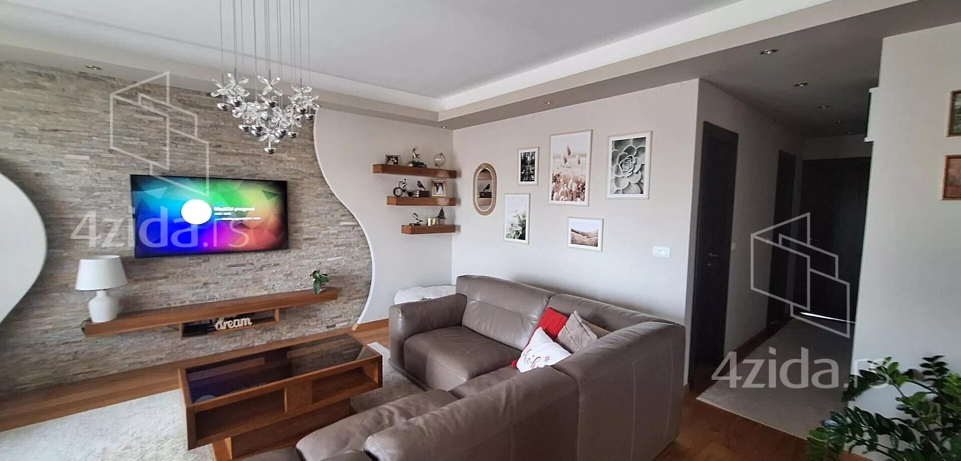 Troiposoban stan | 4zida