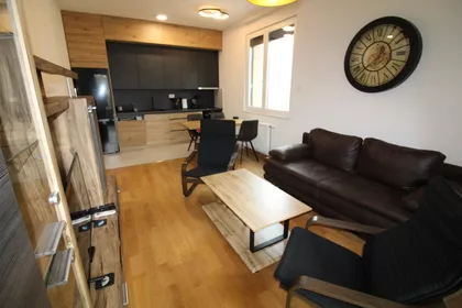 Južni Telep | 4zida.rs