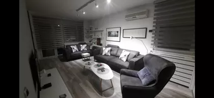 Dr Ivana Ribara | 4zida.rs