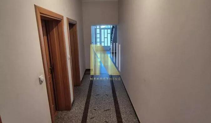 Hala | 4zida