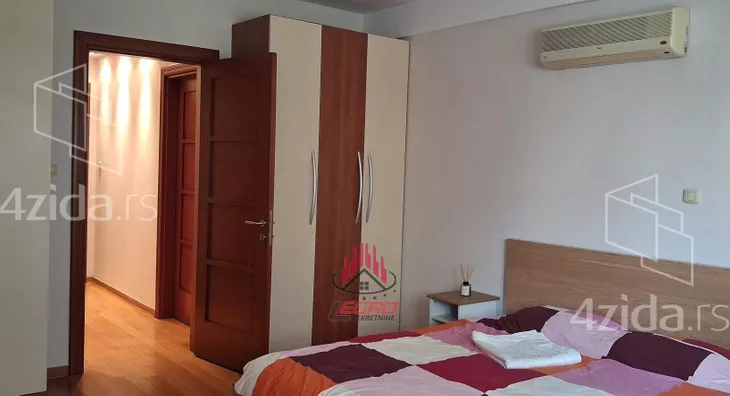 Petoiposoban stan | 4zida