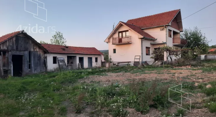 2-etažna kuća | 4zida
