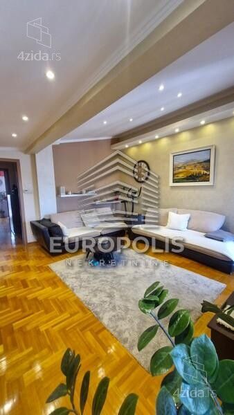 Продается трехкомнатная квартира, Ksenije Atanasijević, 205.000€, 68m² — фото