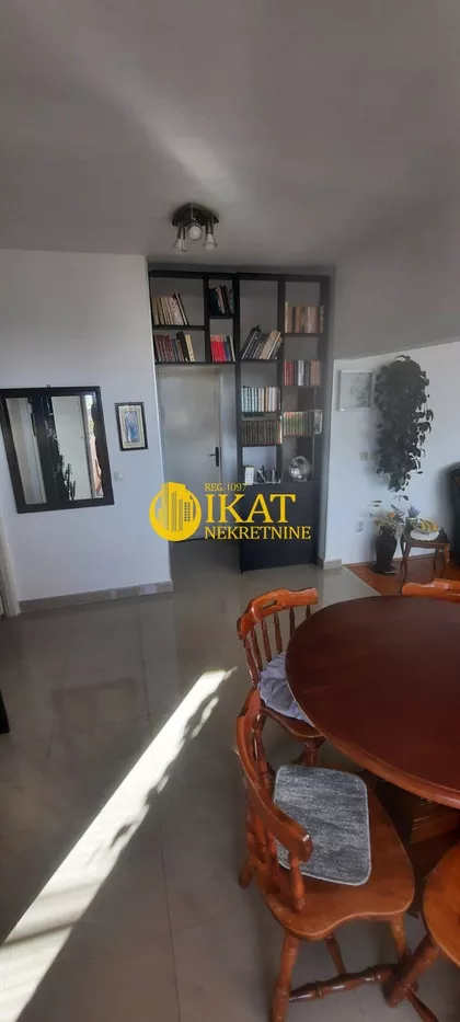 Zmaj Jovina | 4zida.rs