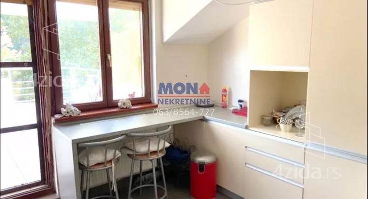 Šestosoban stan | 4zida