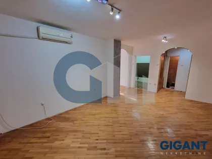 16. oktobra | 4zida.rs