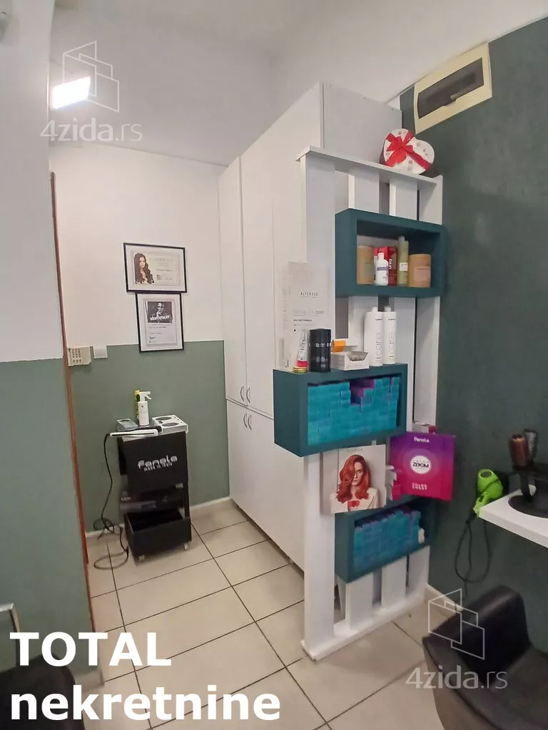 Poslovni prostor | 4zida