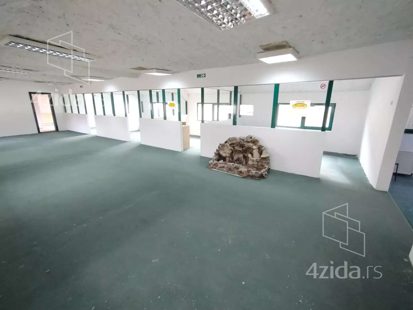 Poslovni prostor | 4zida